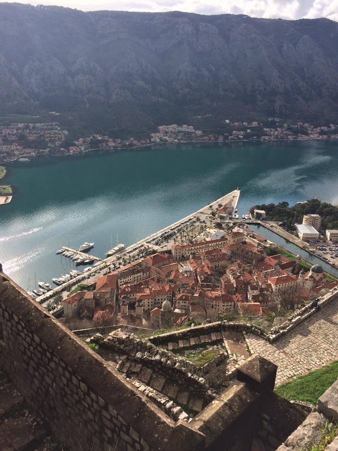 Chic & Stylish With Seaview-Terrace - Kotor Indah Lejlighed Eksteriør billede